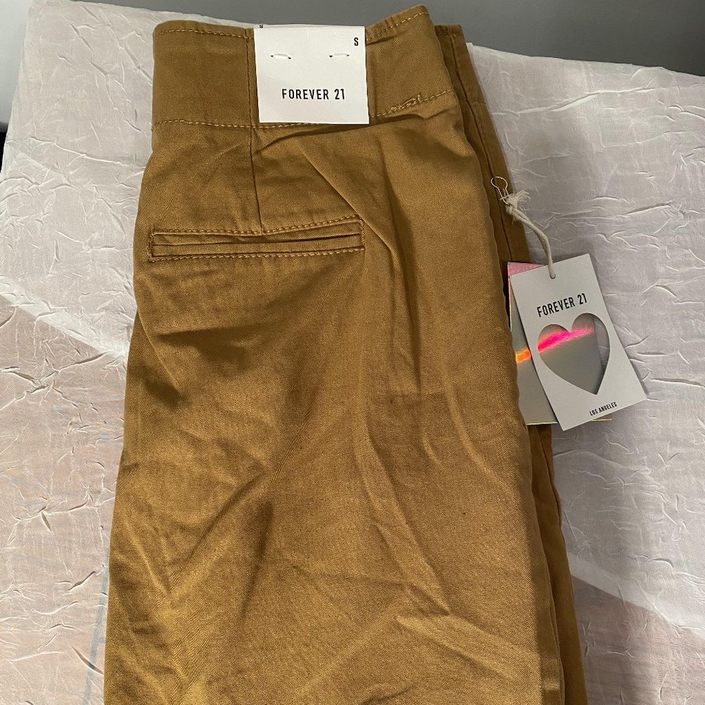Forever21 brown pants, tags on